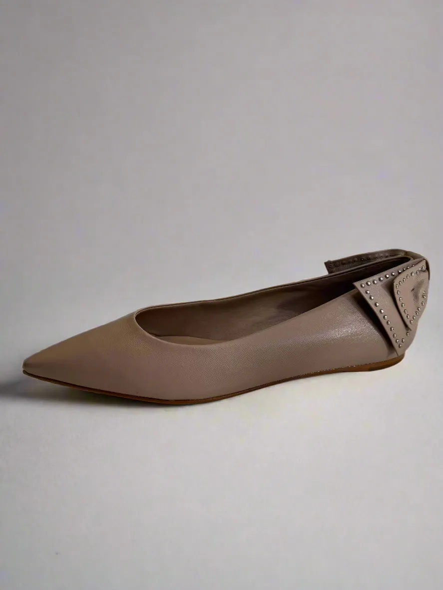 Sand Bow Flat