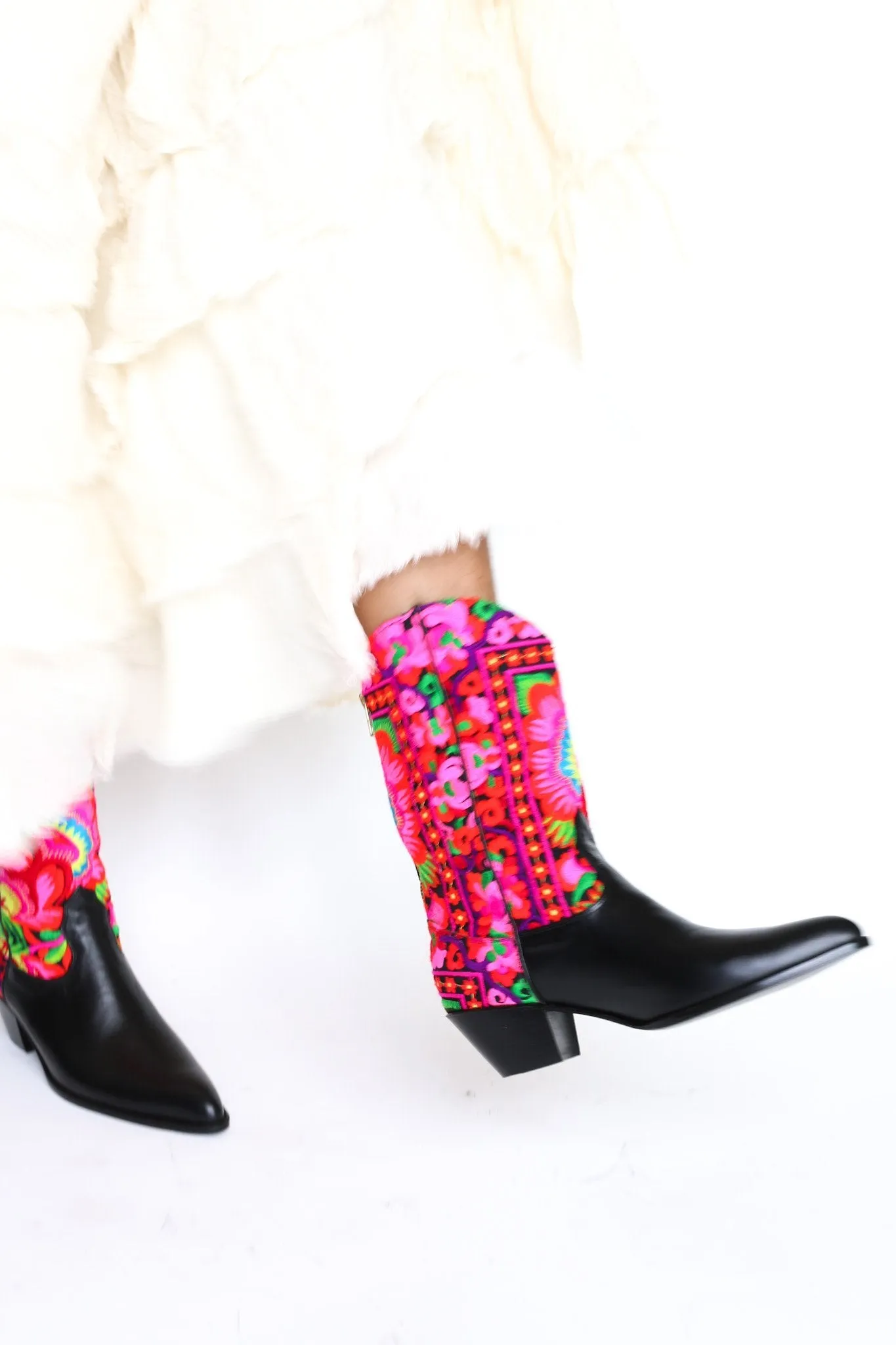 SELINA WESTERN STYLE BOOTS X FREE PEOPLE (BLACK)